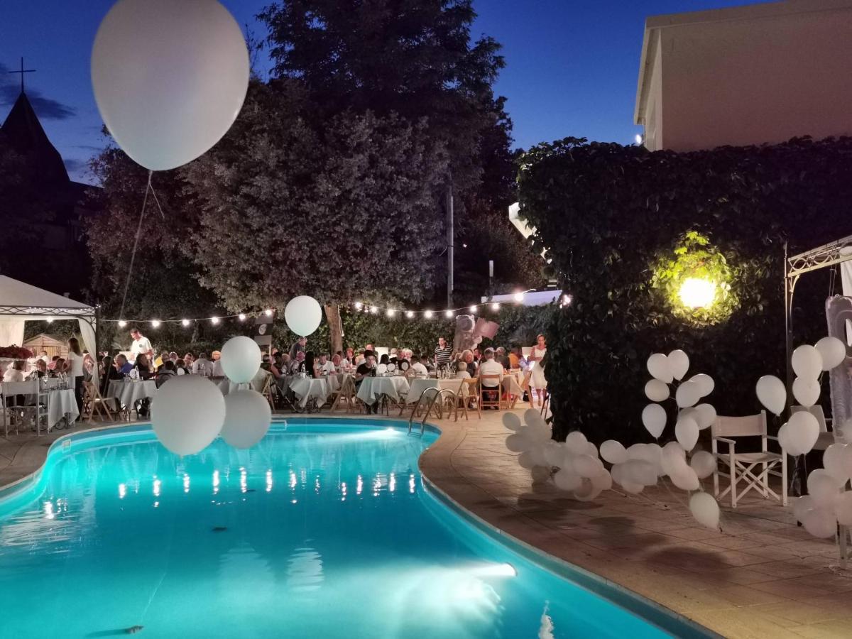 Villa Adriatica Ambienthotels Rimini Exteriér fotografie