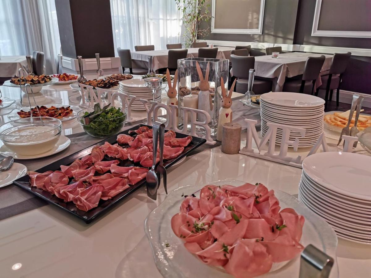 Villa Adriatica Ambienthotels Rimini Exteriér fotografie